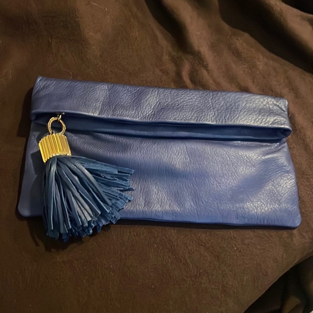 NWOT India Hicks Carmen Navy Clutch with gold hardware .
